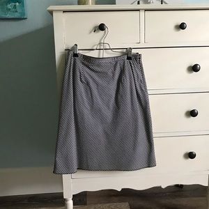 Beautiful Liz Claiborne black/white checked skirt